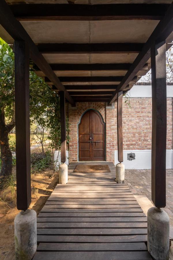 Lohonostays Bamboo House Sadhrana Bagh Gurgaon Exterior photo